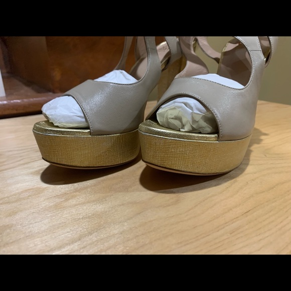 Blue Velcro Strap Heels (Pumps) - OYSBY London EUR Size 37 US Size 6.5 (NWOT) - Picture 11 of 16